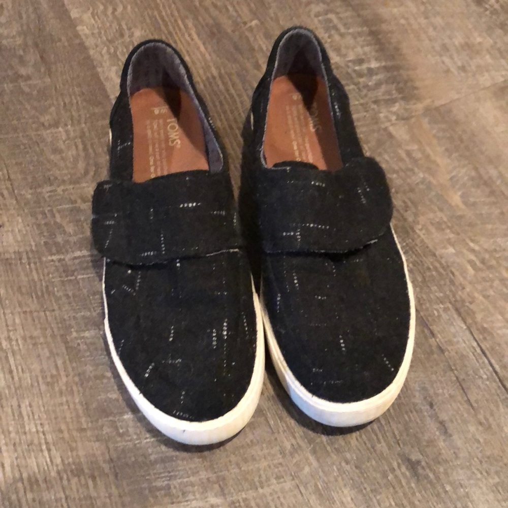Toms size 8